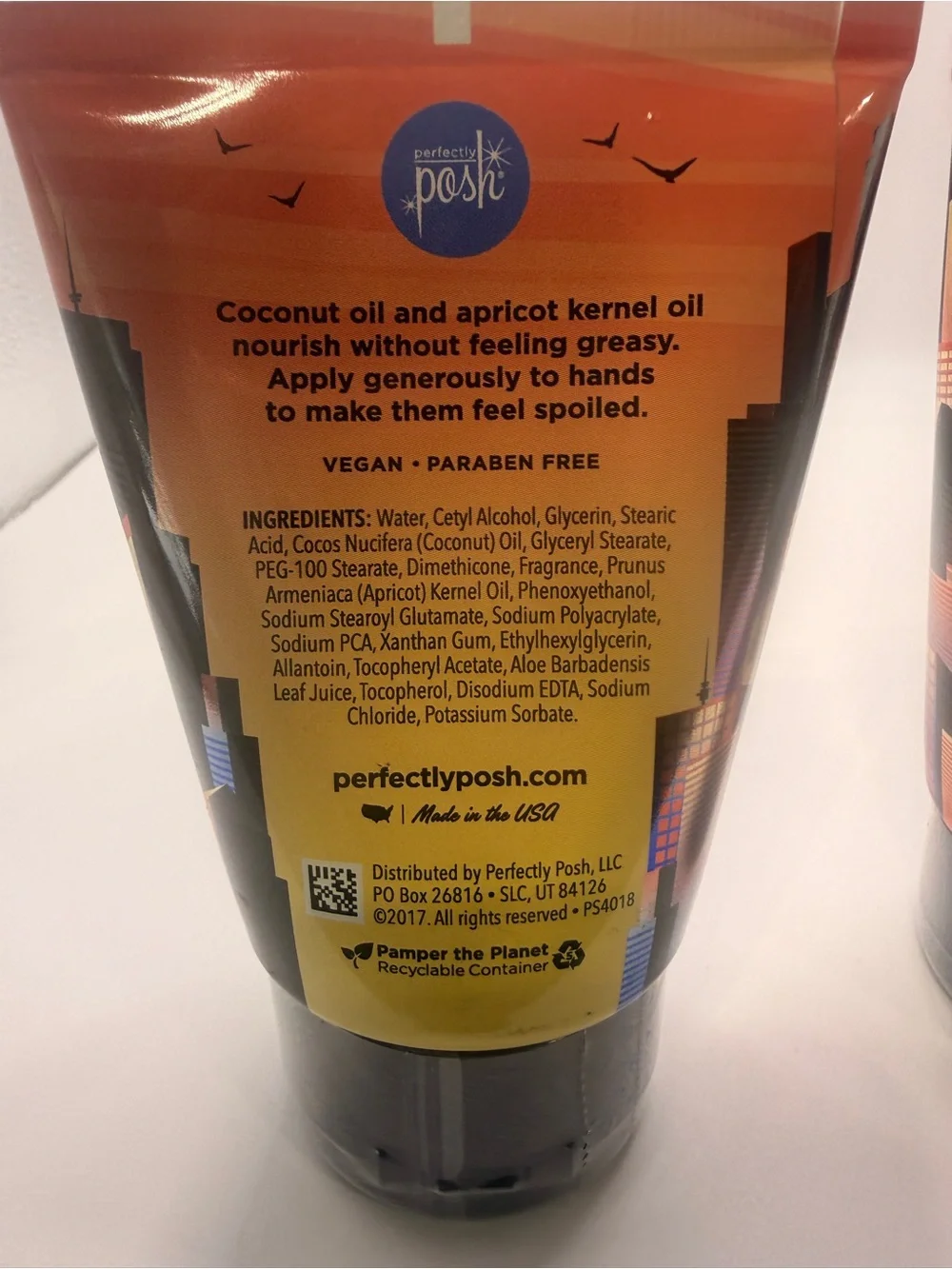 (2) Perfectly Posh - That's So Cosmo Hand Cremes NEW Sealed- Retired